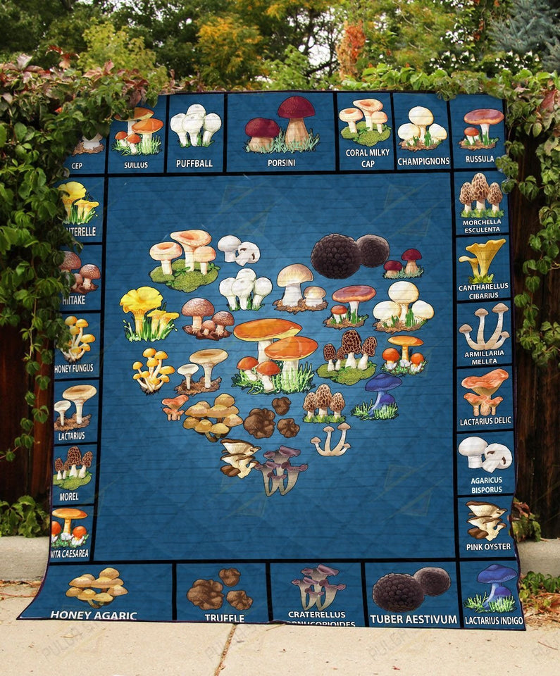 MUSHROOM PATTERN BLANKET